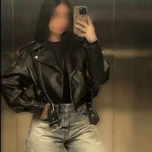 کت چرم کوتاه با کمرbelt در سایز بزرگ و رنگ مشکی - 10372