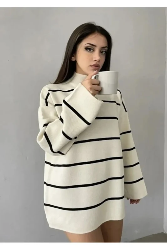ژاکت بافتنی گردن‌اُستین نیمه بالا سفید و خط‌دار زنانه، ژاکت خط‌دار - 11073