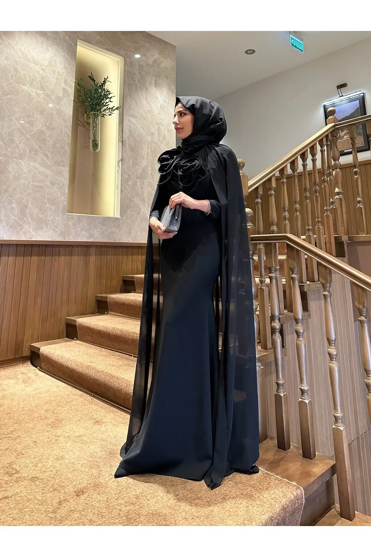 لباس مجلسی پوشیده زنانه رز - 11182 لباس مجلسی پوشیده زنانه رز - 11182