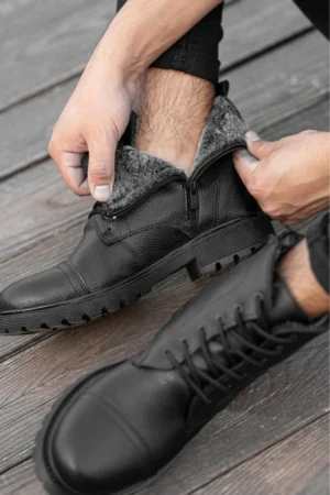 کفش زمستانی با چرم مقاوم در برابر سرما و آب، با بند و طراحی مناسب برای فعالیت‌های خارج از منزل - 10669