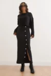 دامن بلند مشکی با کمر کشی و دکمه‌دار با شیار ETK-19000293 - 11222