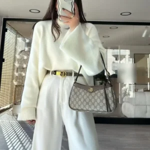 ژاکت بافتنی ساده و نرم زنانه خاکستری روشن با یقه گرد - 11077