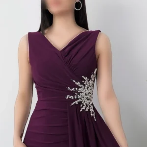 پیراهن شب با خرجکارن قهوه‌ای و چاکدار ECR5301 - 11292