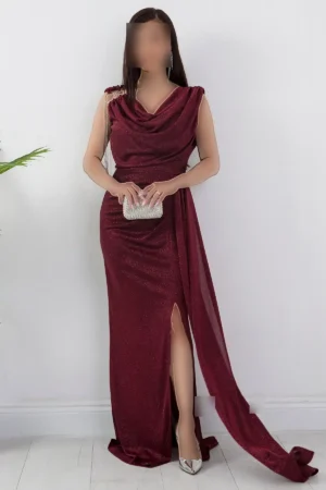 لباس دگاج یقه با تزئینات بر روی شانه و با پارچه‌های براق مدل 39878 - 11351