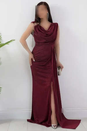لباس دگاج یقه با تزئینات بر روی شانه و با پارچه‌های براق مدل 39878 - 11351