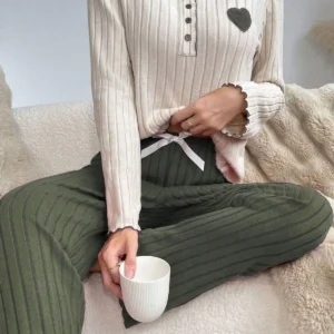 ست پیژامه با جزئیات قلبی از پنبه سبز نقش دار - 11028