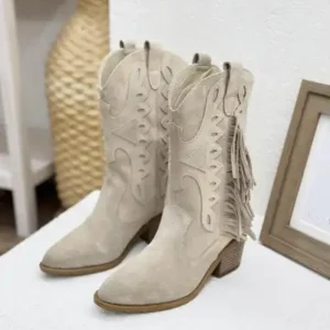 بوت زنانه چرم وسترن با جزئیات موی شتری مدل ونوس 2454101K - 12830