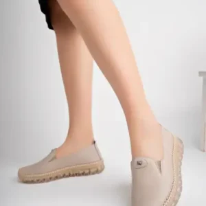 کفش بامبو زنانه از چرم اصلی نقره‌ای مدل DP75-0700 - 12769