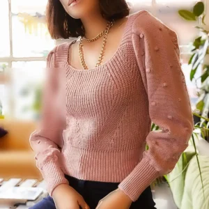 کد زنانه ژاکت بافتنی گلابی‌ رنگ، با پشت بند دار و آستین های پوم‌دار - 11786