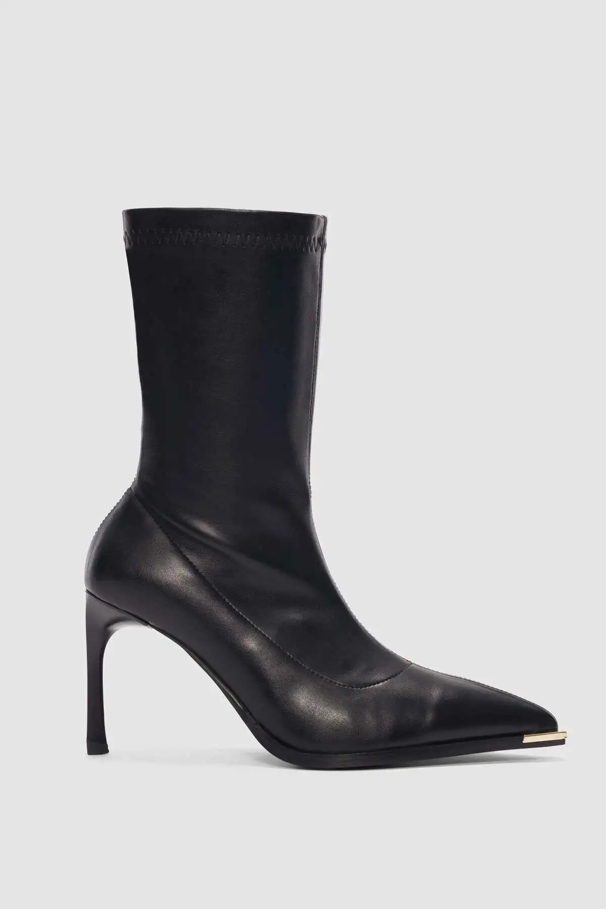 بوت زنانه آلیره با پاشنه باریک و نوک تیز - مشکی - 11960 بوت زنانه آلیره با پاشنه باریک و نوک تیز - مشکی - 11960