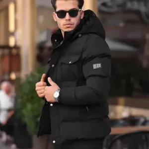 کاپشن زمستانی مشکی مردانه با کاپوشون قابل جدا شدن و داخلی پشمی ضد سرما - 12698