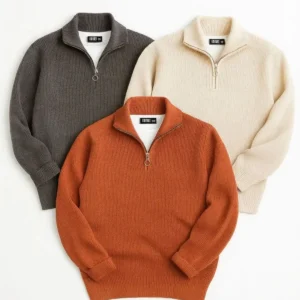 پک سه‌تایی مردانه با یقه نیمه زیپ و جزئیات بافتی به رنگ‌های خاکستری، بژ و آجری. - 11927