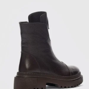 مینا کیف چرمی کوتاه نوک‌دار با زیپ در جلو برای بانوان - قهوه‌ای تیره - 11936