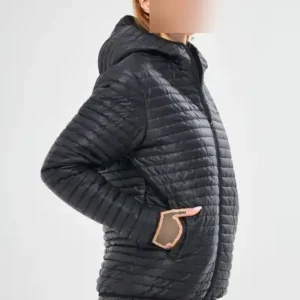 کاپشن ورزشی زنانه مشکی ضد آب و باد با جیب و الیاف ژله ای - 12665