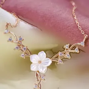 گردنبند نقره با گل‌های رنگی رز مانویا و پیچک - 12069