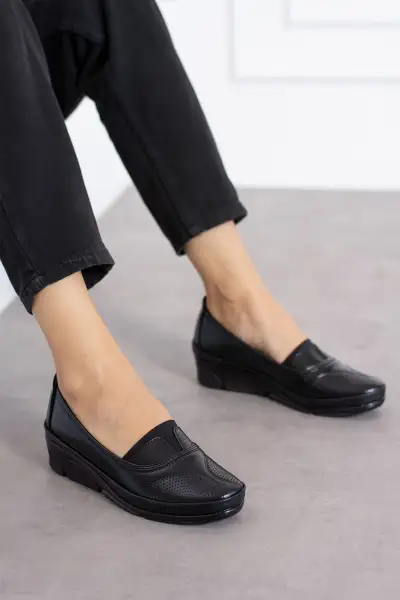 کفش زنانه ارتوپدی و طبی زنانه اورجینال ترک کفش زنانه ارتوپدی و طبی زنانه اورجینال ترک