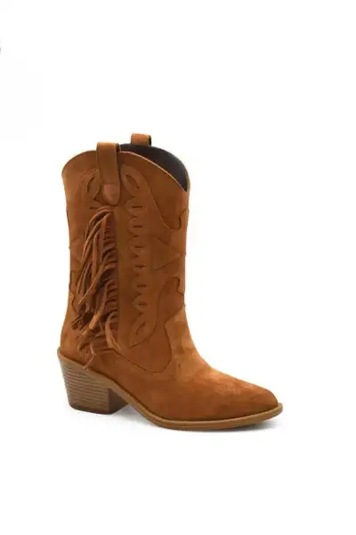 بوت زنانه چرم وسترن با جزئیات حاشیهدار و پاشنهدار VENÜS 2454101K - 12832 بوت زنانه چرم وسترن با جزئیات حاشیهدار و پاشنهدار VENÜS 2454101K - 12832