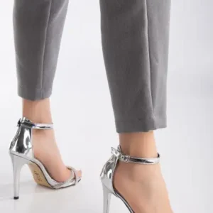 کفش مجلسی نقره‌ای پاشنه‌بلند با تزئینات سنگ زینتی çapraz - 12825