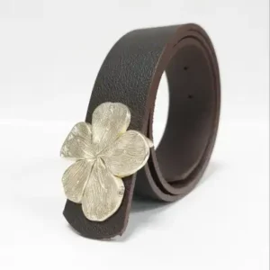 کمر بند چرم طبیعی صد درصد زنانه با سگک طلایی در رنگ قهوه‌ای تیره - 12192