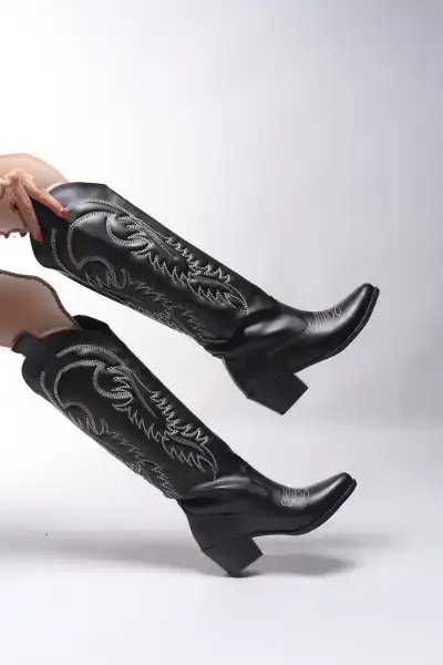 چکمه وسترن زنانه زریدیرا با گلدوزی ۰۰۱۲۹۰ در رنگ مشکی چرمی - 12454 چکمه وسترن زنانه زریدیرا با گلدوزی ۰۰۱۲۹۰ در رنگ مشکی چرمی - 12454