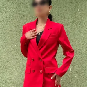 بلزر کمرنگ زنانه با جزئیات دکمه‌ای و طراحی آویزان به رنگ قرمز - 11861