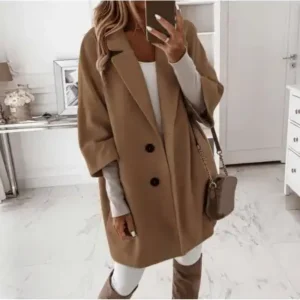 کت زنانه با یقه پهن و دو دکمه در سایز بزرگ - 13054