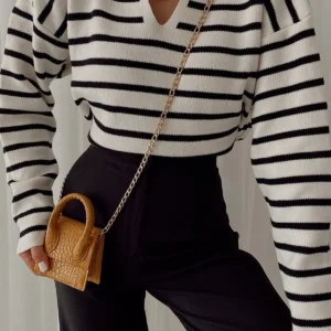 پلیور یقه‌دار خط‌دار بافتنی کرم - 11753