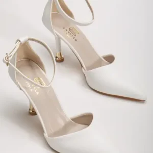 کفش پاشنه بلند زنانه با طراحی شیک و نوک تیز، تمام سفید و بدون پشت. - 12813