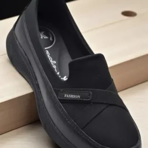 106 کفش راحتی زنانه با کفی ارتوپدی و بافت کشی همراه با سنگ‌تزئینی - 12783