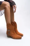بوت زنانگی وسترن دیروتیا با بند کد 0012711 رنگ قهوه‌ای سوئدی - 13154