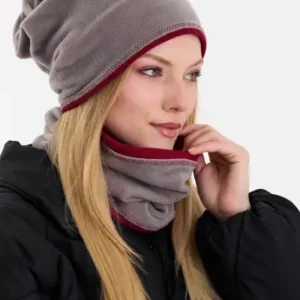 کلاه و یقه‌گرد دو رنگ زنانه با لایه داخلی پنبه‌ای قرمز و لایه بیرونی خاکستری پشمی، قابلیت تا شدن دارد. - 13320