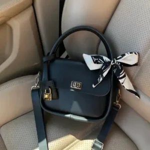 کیف زنانه مشکی با جزئیات زینتی و شال قابل تنظیم برای دستی و دوشی - 13148